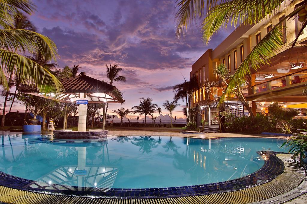 The Jayakarta Anyer Hotel Exterior photo