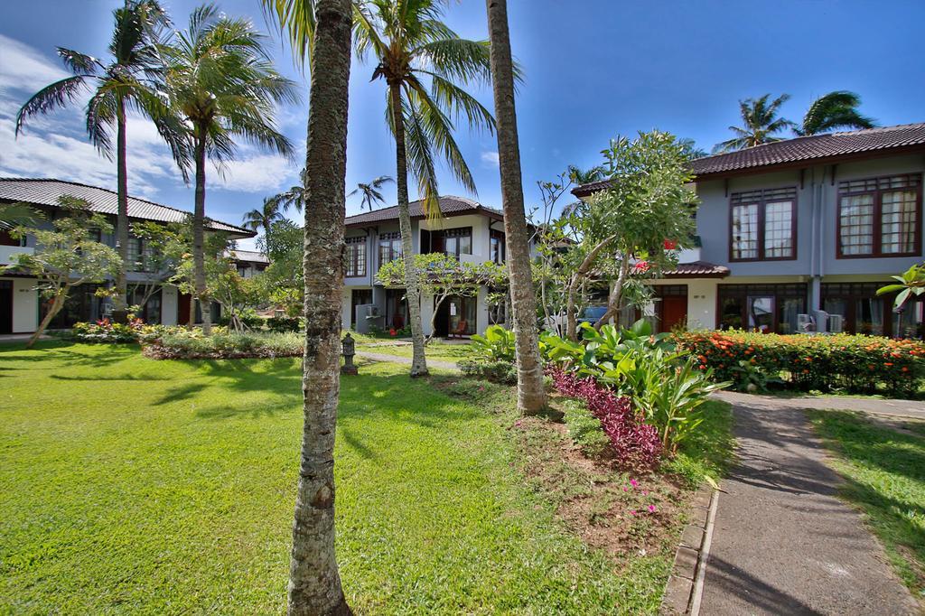 The Jayakarta Anyer Hotel Exterior photo